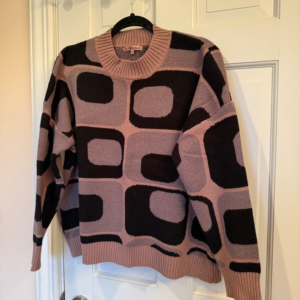 Bailey Rose Geometric Patterned Sweater - Black and Grey